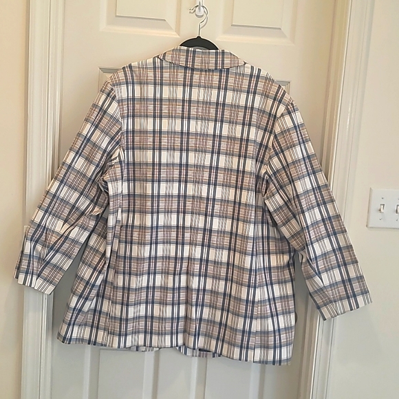 Blazer- Women’s plus size blazer with front pockets Blue/Cream Plaid - Picture 3 of 8